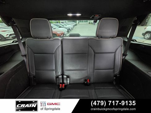 Used 2023 GMC Yukon SLT w/ SLT Premium Package AWD/4WD image 26