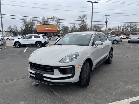 Used 2022 Porsche Macan S image 2