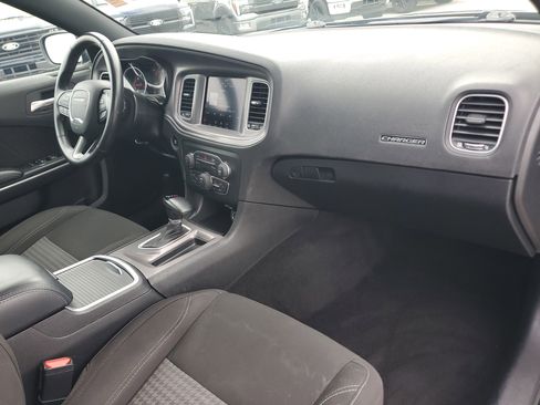 Used 2023 Dodge Charger SXT image 17
