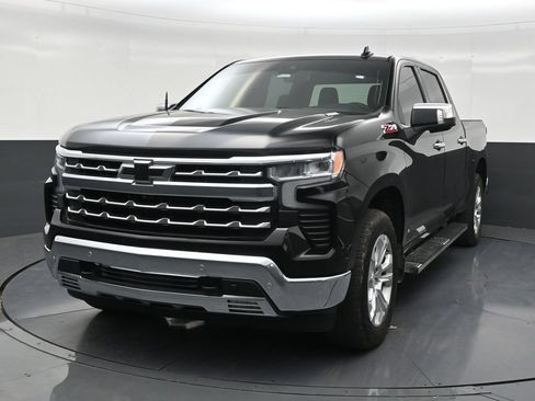 Used 2023 Chevrolet Silverado 1500 LTZ AWD/4WD image 8