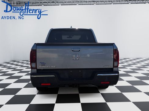 Used 2020 Honda Ridgeline Sport image 4