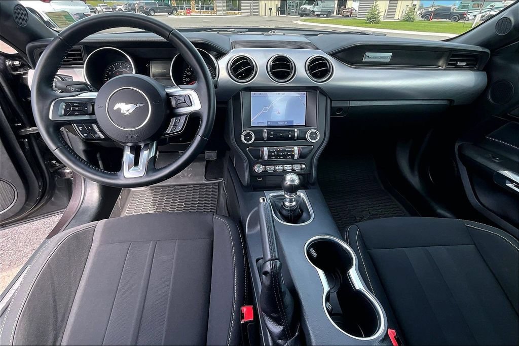 Used 2022 Ford Mustang GT RWD image 16