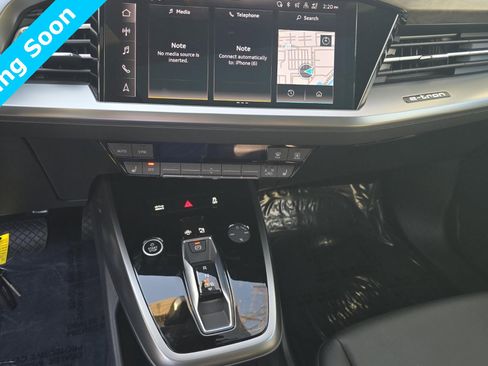 Used 2024 Audi Q4 e-tron Premium Plus image 9