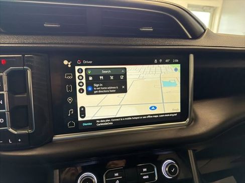 Used 2022 GMC Yukon Denali AWD/4WD image 3