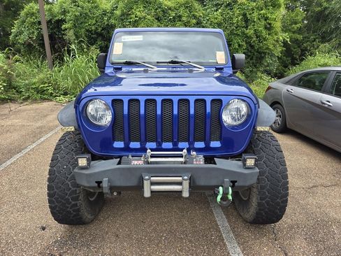 Used 2018 Jeep Wrangler Unlimited Sport S AWD/4WD image 6