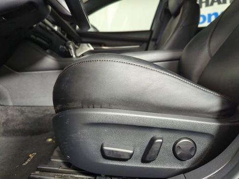 Used 2021 MAZDA MAZDA3 Hatchback w/Premium Plus Pkg image 25