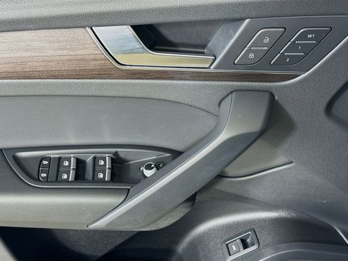 Certified 2023 Audi Q5 2.0T Premium w/ Convenience Package image 11