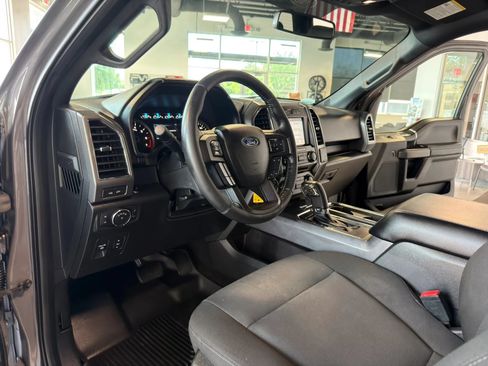 Used 2018 Ford F150 XLT w/ Equipment Group 302A Luxury AWD/4WD image 13