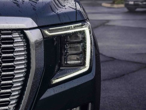 Used 2021 GMC Yukon Denali image 10