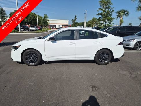 Used 2026 Nissan Sentra SV w/ SV Convenience Package FWD image 2