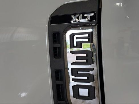 Used 2025 Ford F350 XLT AWD/4WD image 33
