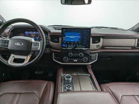 Used 2023 Ford Expedition Limited image 26
