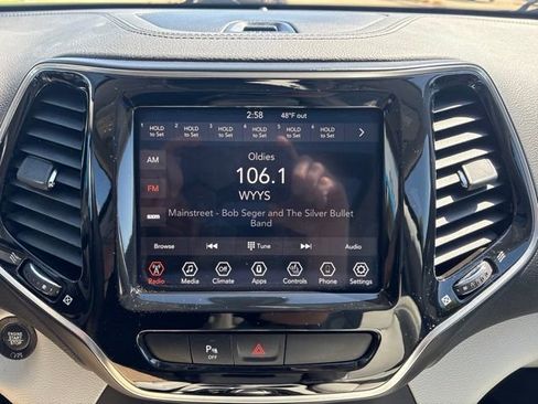 Used 2019 Jeep Cherokee Limited AWD/4WD image 32