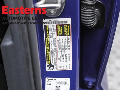 Used 2022 Volkswagen Taos SEL image 34