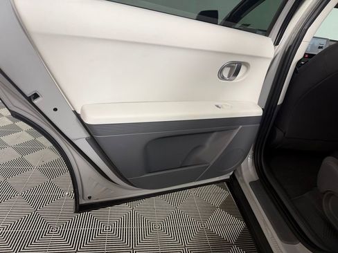 Used 2024 Hyundai Ioniq 5 SEL RWD image 27