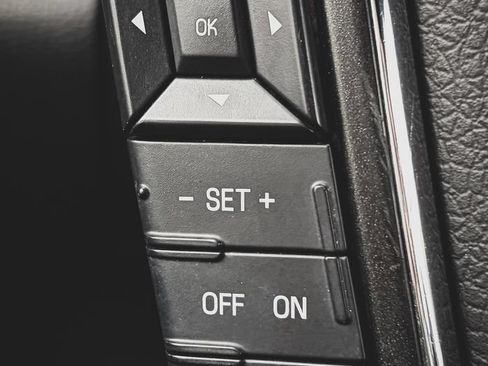 Used 2016 Lincoln Navigator L Select AWD/4WD image 11