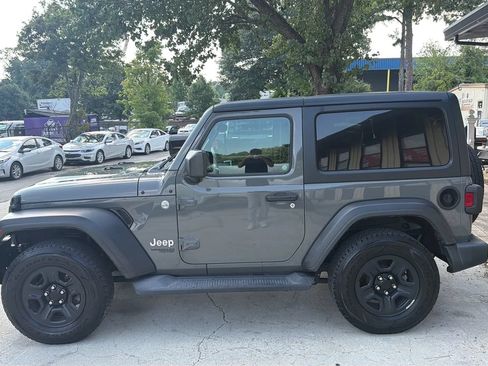 Used 2020 Jeep Wrangler Sport AWD/4WD image 2