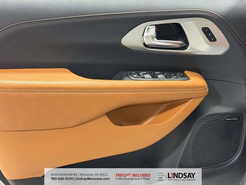 New 2026 Chrysler Pacifica Pinnacle w/ Trailer Tow Group image 14