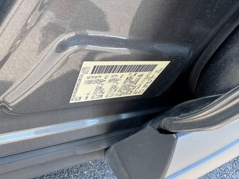 Used 2023 Nissan Rogue S AWD/4WD image 23