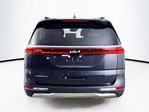 Used 2024 Kia Carnival SX Prestige FWD image 6