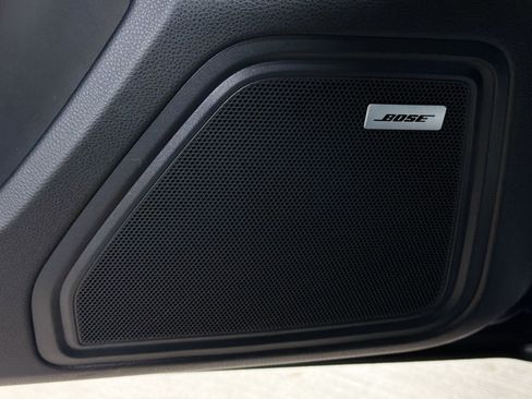 Certified 2021 Porsche Macan image 24