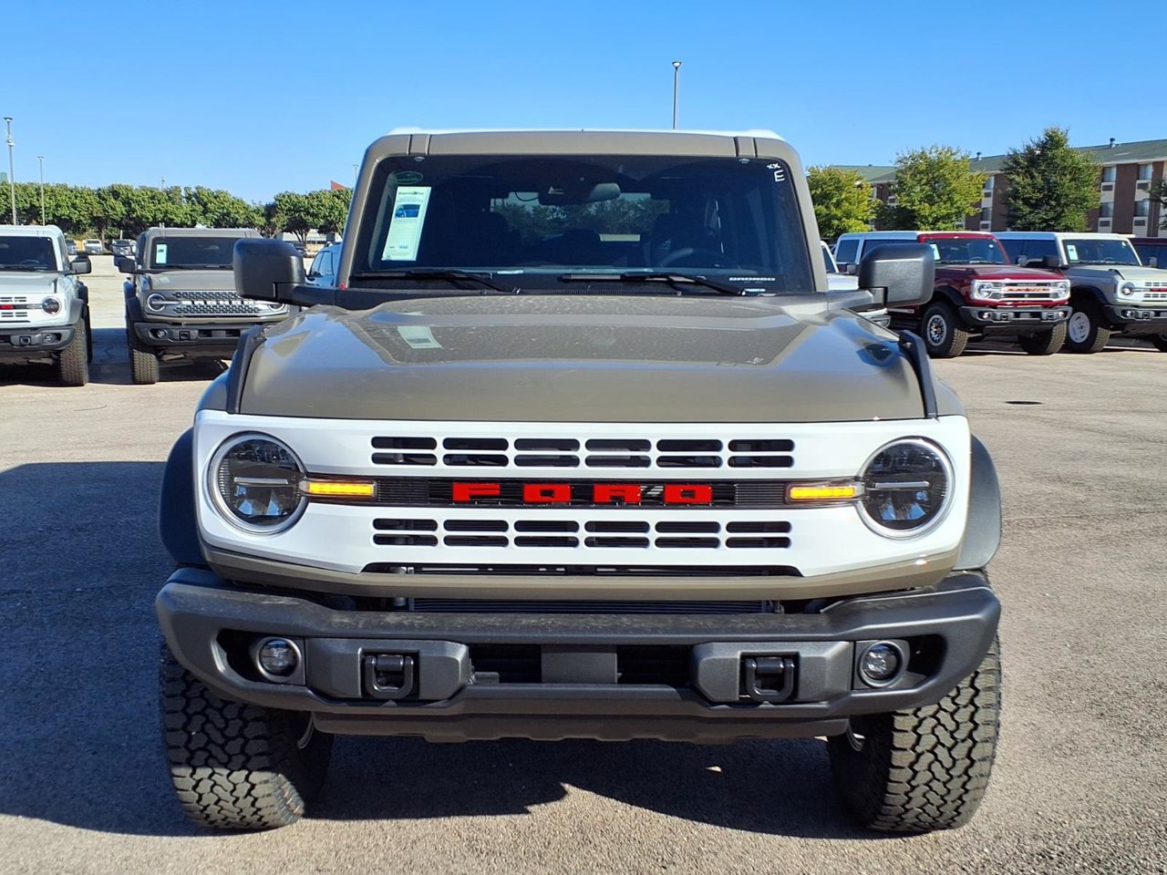 New 2026 Ford Bronco Heritage Edition AWD/4WD image 2