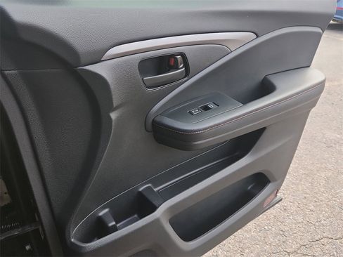 Used 2023 Honda Passport TrailSport image 16