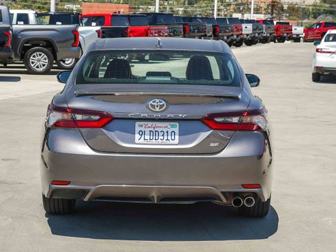 Used 2024 Toyota Camry SE w/ Cold Weather Package FWD image 6