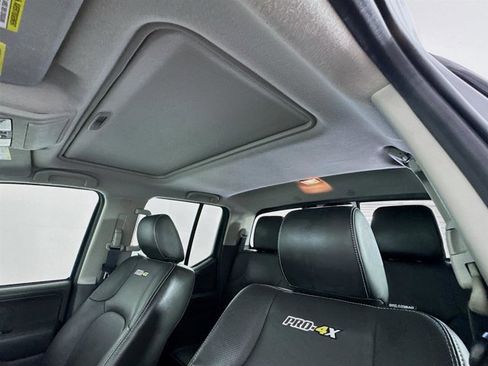 Certified 2021 Nissan Frontier PRO-4X image 15