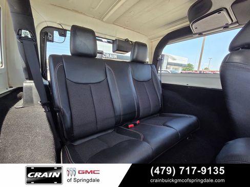 Used 2016 Jeep Wrangler Sahara AWD/4WD image 25