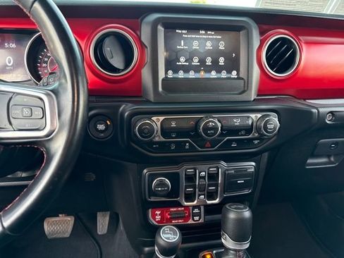 Used 2021 Jeep Wrangler Unlimited Rubicon image 17