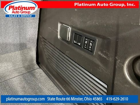 Used 2021 GMC Yukon Denali w/ Denali Premium Package AWD/4WD image 36