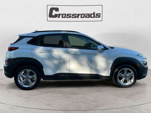 Used 2023 Hyundai Kona SEL FWD image 6
