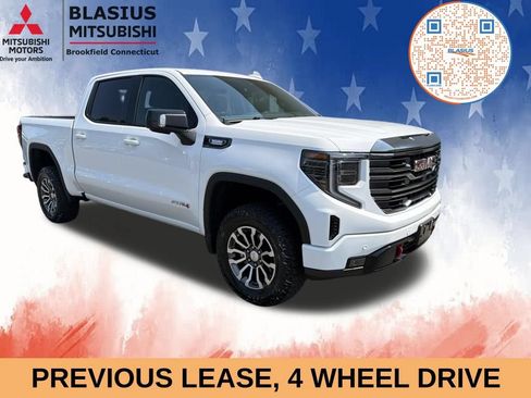 Used 2023 GMC Sierra 1500 AT4 w/ Technology Package AWD/4WD image 3
