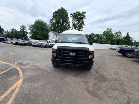 Used 2014 Ford E-350 and Econoline 350 Extended Super Duty w/ Power Group RWD image 29