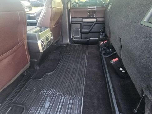 Used 2016 Ford F150 Platinum w/ Equipment Group 701A Luxury image 12