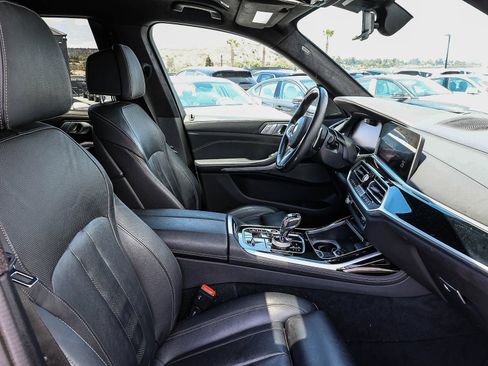 Used 2021 BMW X7 M50i AWD/4WD image 18