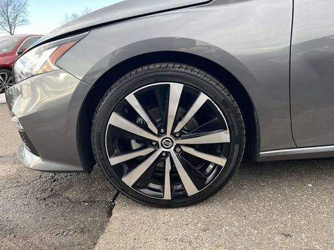 Used 2022 Nissan Altima 2.5 SR image 10