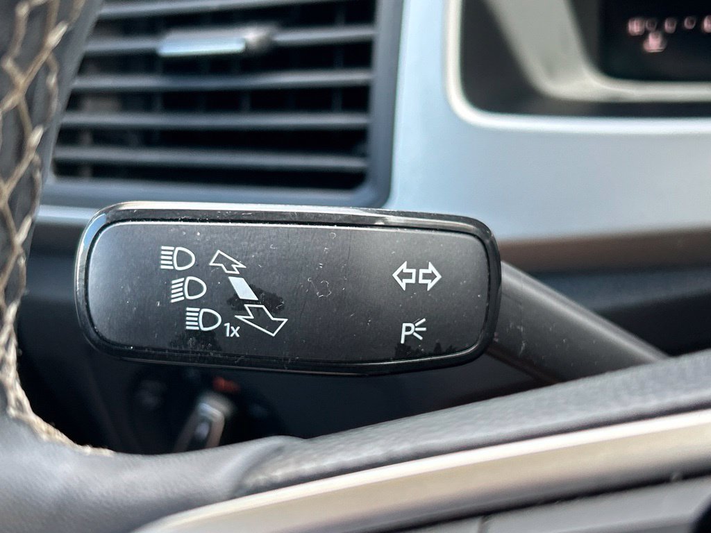 Used 2023 Volkswagen Atlas SE FWD image 28