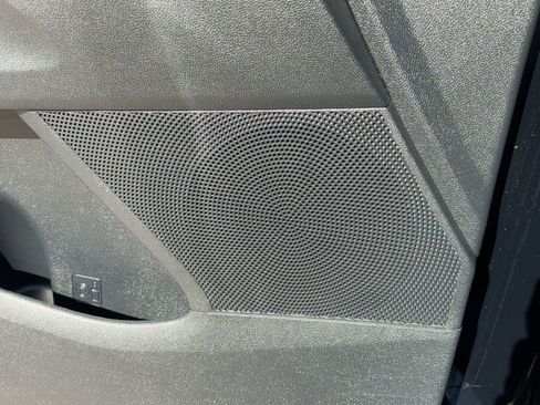 Used 2023 Kia Sorento SX image 21