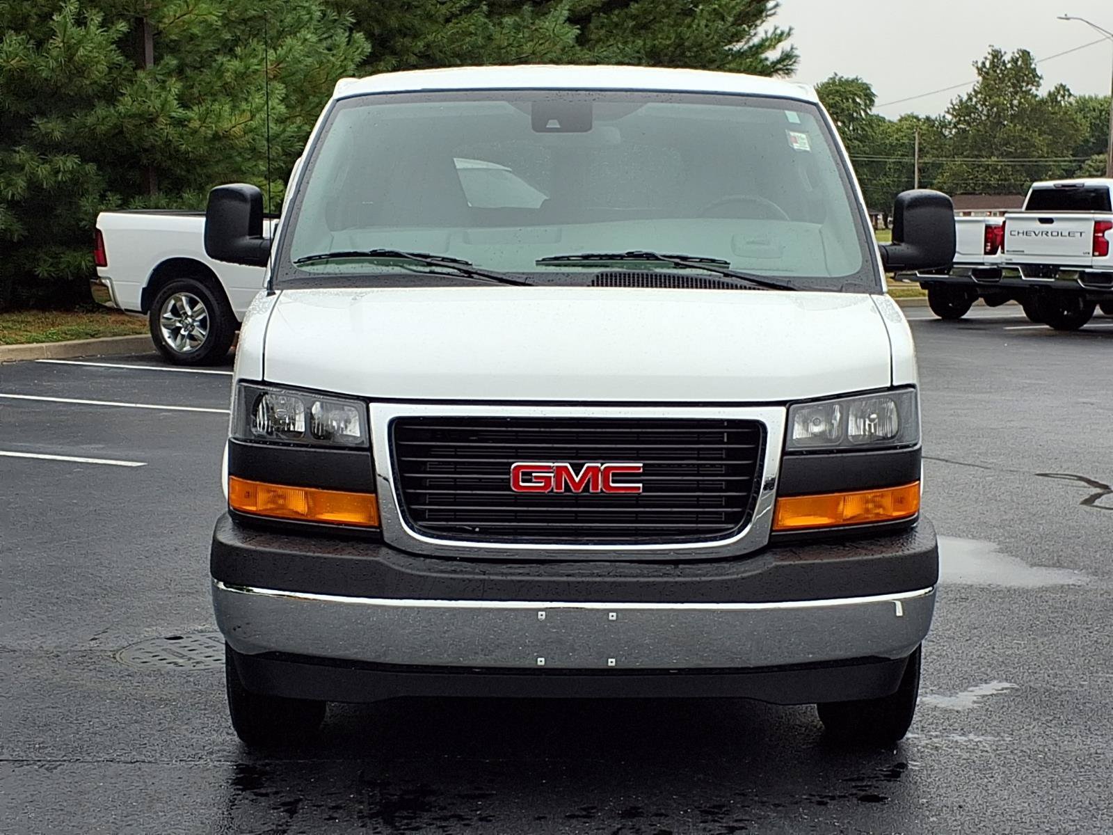 Used 2026 GMC Savana 3500 LT w/ LT Preferred Equipment Group RWD image 26