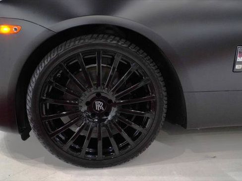Used 2014 Rolls-Royce Wraith image 20