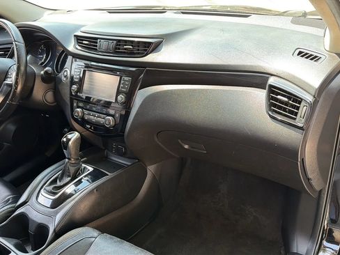 Used 2017 Nissan Rogue Sport SL FWD image 30