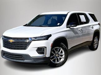 Used 2023 Chevrolet Traverse LS video 1