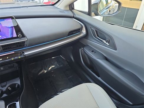 Used 2024 Toyota Prius XLE image 14