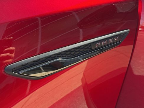 Used 2025 MAZDA CX-70 Plug-In Hybrid w/ Premium Pkg image 26