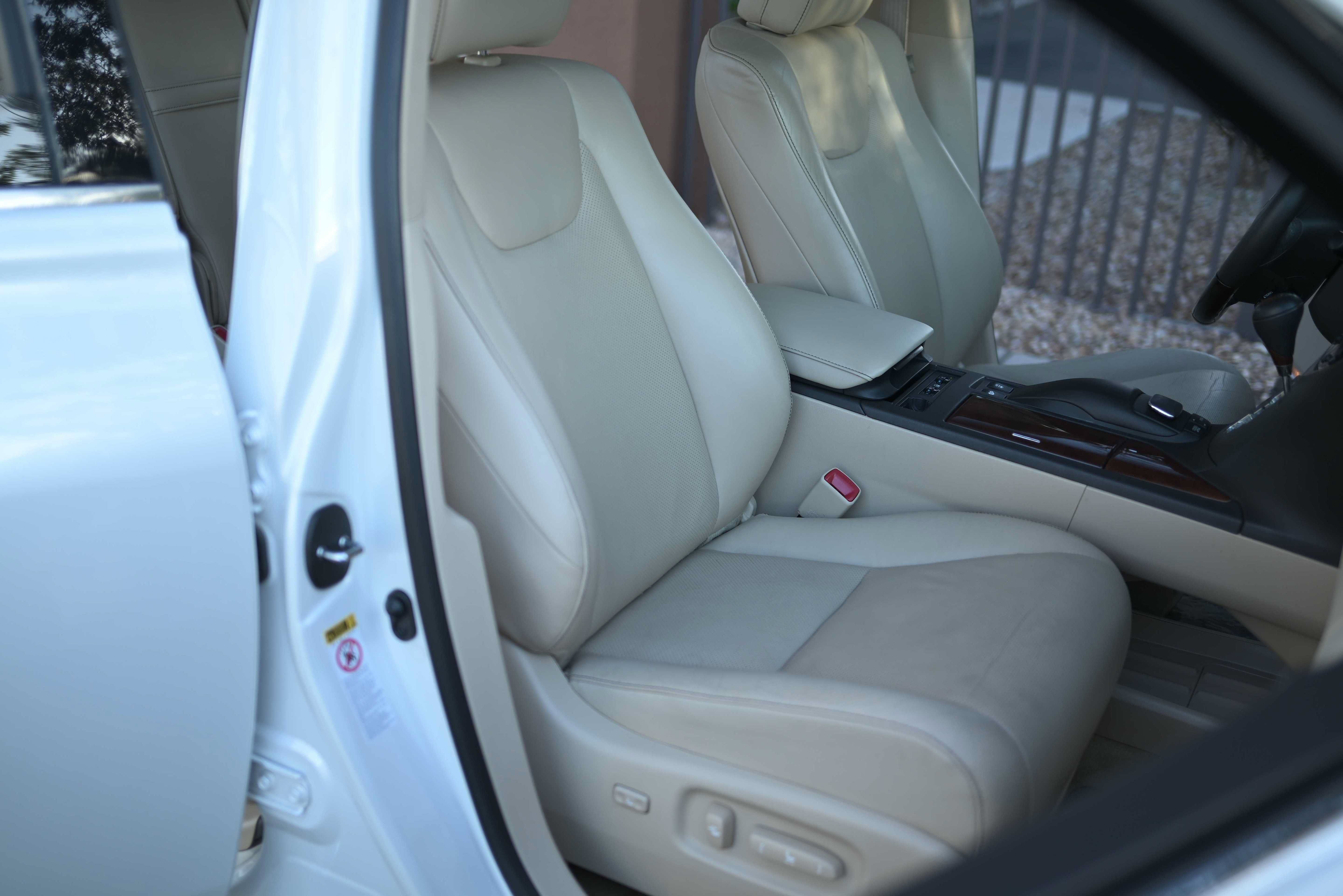 Used 2013 Lexus RX 450h AWD w/ Navigation Pkg image 10