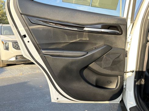 Used 2023 Kia Seltos S FWD image 19