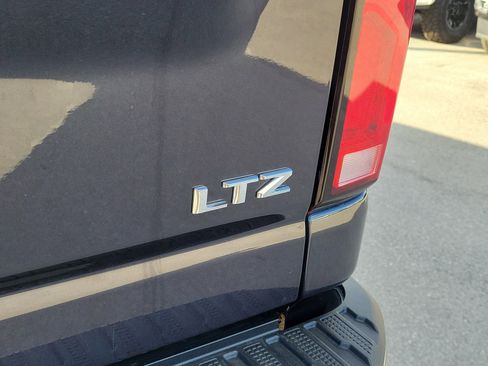 Used 2024 Chevrolet Silverado 2500 LTZ w/ LTZ Plus Package image 28