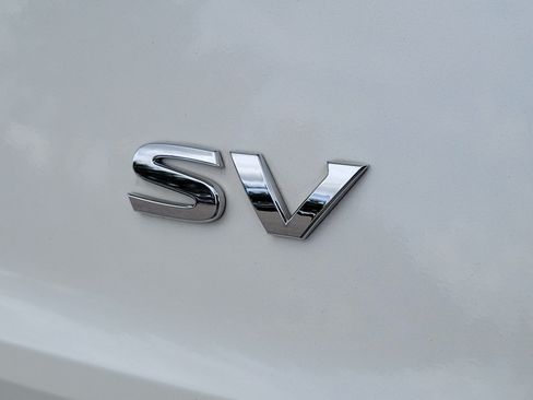Certified 2021 Nissan Rogue SV w/ Premium Package FWD image 11
